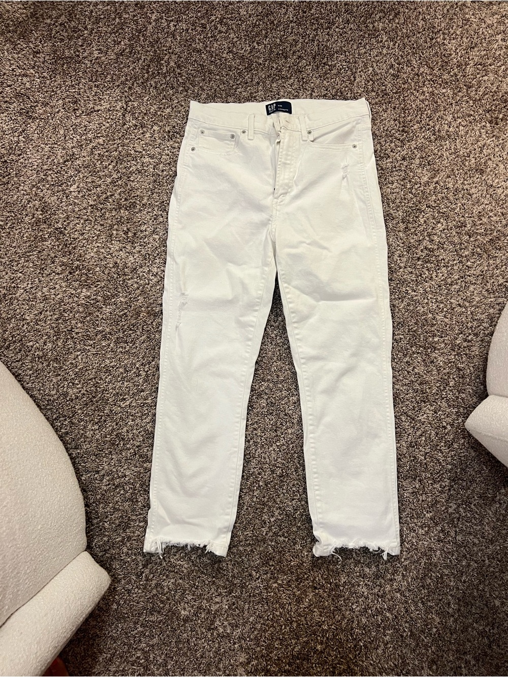 GAP White Ankle Crop Jeans with Frayed Hem